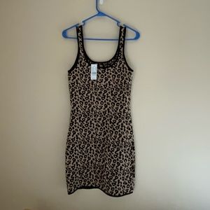 Medium dress body-com, pacsun Kendall and Kylie college room Cheetah leopard